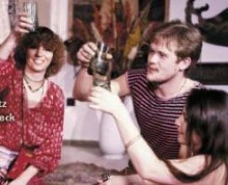 فيلم Im Liebesnest der Hippiemädchen 1980 مترجم كامل